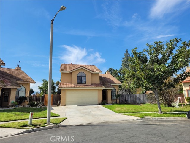 Detail Gallery Image 1 of 1 For 9388 Tangelo Ave, Fontana,  CA 92335 - 3 Beds | 2/1 Baths