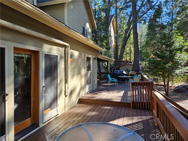 Detail Gallery Image 7 of 43 For 218 Chippewa Ln, Lake Arrowhead,  CA 92352 - 4 Beds | 2/1 Baths