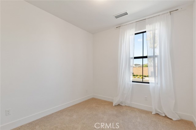 Detail Gallery Image 30 of 62 For 1022 Moonrise, Madera,  CA 93636 - 4 Beds | 2/1 Baths