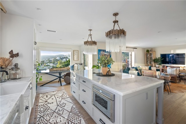 Detail Gallery Image 28 of 75 For 680 Temple Hills Dr, Laguna Beach,  CA 92651 - 4 Beds | 3/1 Baths