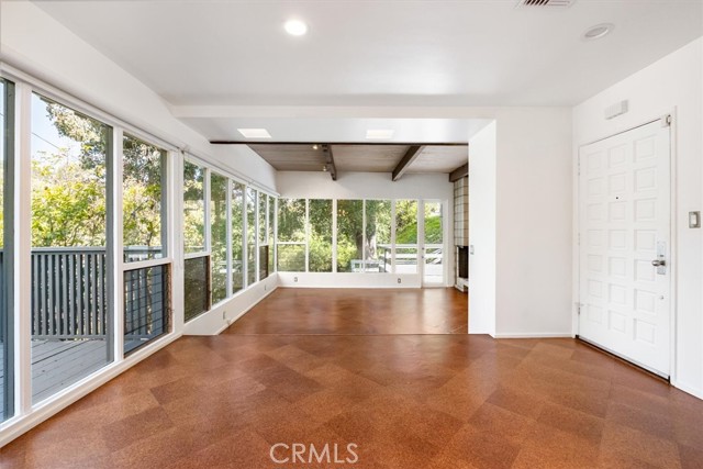Detail Gallery Image 2 of 26 For 3946 Alta Mesa Dr, Studio City,  CA 91604 - 3 Beds | 2 Baths
