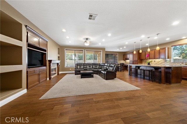 Detail Gallery Image 4 of 62 For 29351 Castaway Ct, Menifee,  CA 92585 - 3 Beds | 2/1 Baths