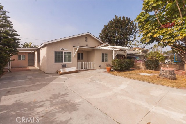 17417 Horst Ave, Artesia, CA 90701