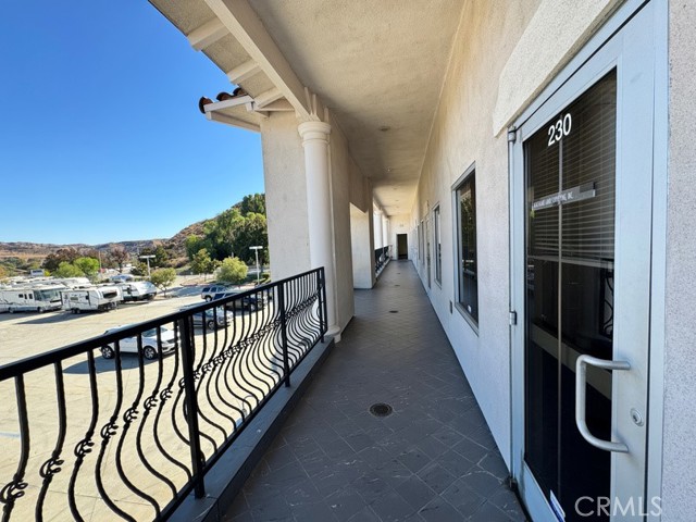 31280 The Old Road, Castaic, California 91384, ,Commercial Lease,For Rent,31280 The Old Road,CRSR25015966