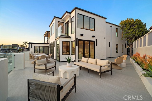 Detail Gallery Image 27 of 57 For 16471 Barnstable, Huntington Beach,  CA 92649 - 5 Beds | 5/1 Baths