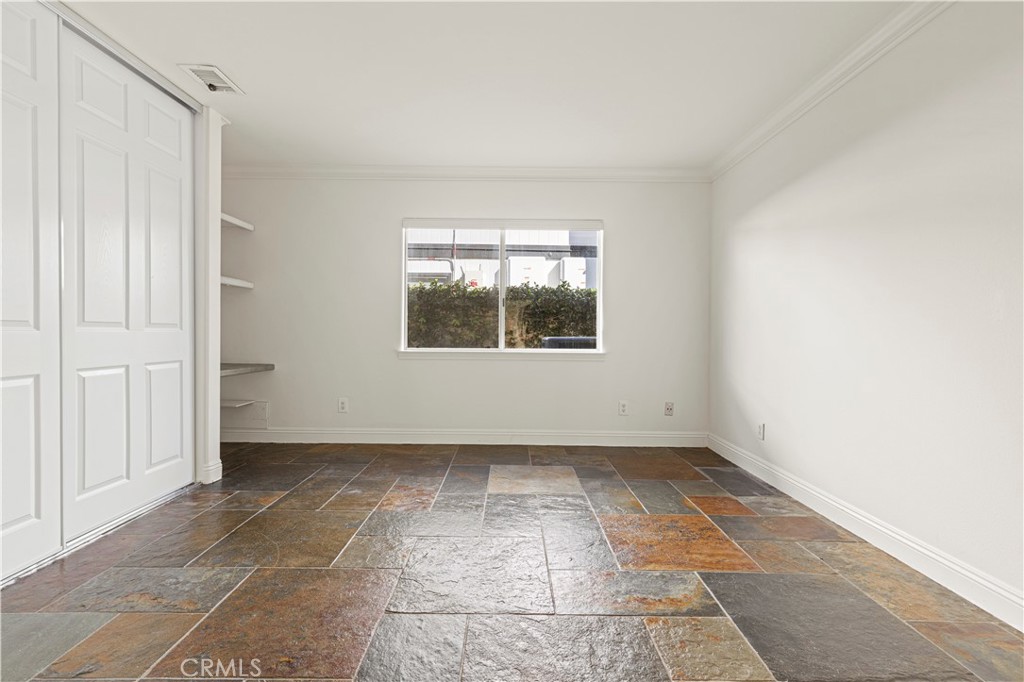 MLS #OC25257954 image #16