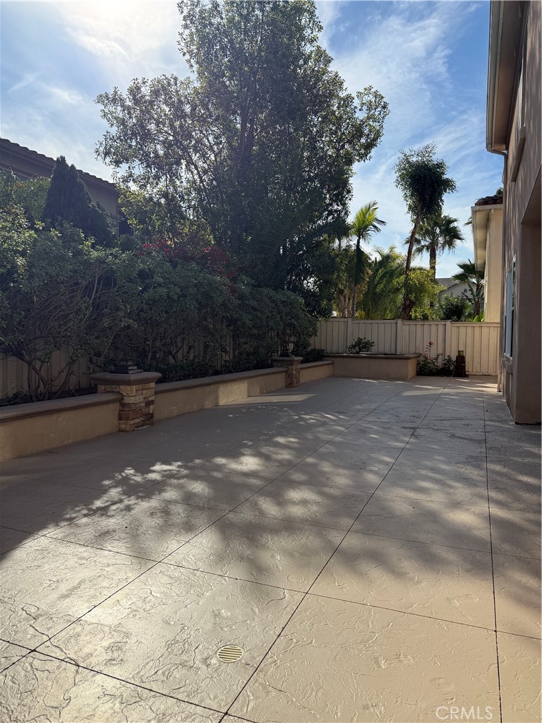 MLS #OC25275384 image #23