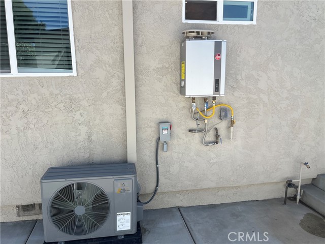 9335 Chimney Rock Lane, El Cajon CA: https://media.crmls.org/medias/c0b1c558-05cc-4bd1-8b68-397db47fa2de.jpg