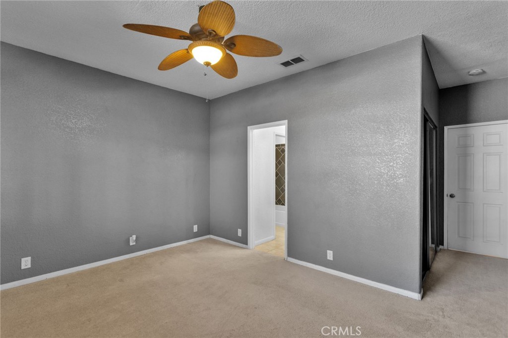 https://media.crmls.org/medias/c0b21918-fac8-44ae-8b93-4e3b6ffddd7e.jpg?preset=X-Large