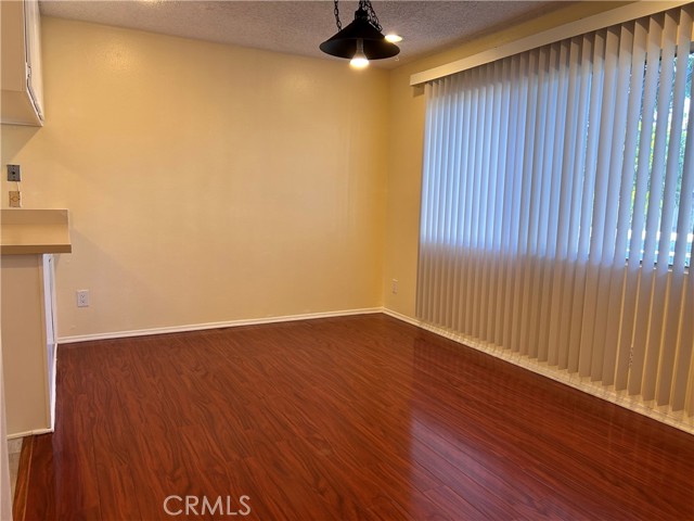 Detail Gallery Image 3 of 14 For 25930 Narbonne, Lomita,  CA 90717 - 2 Beds | 2 Baths