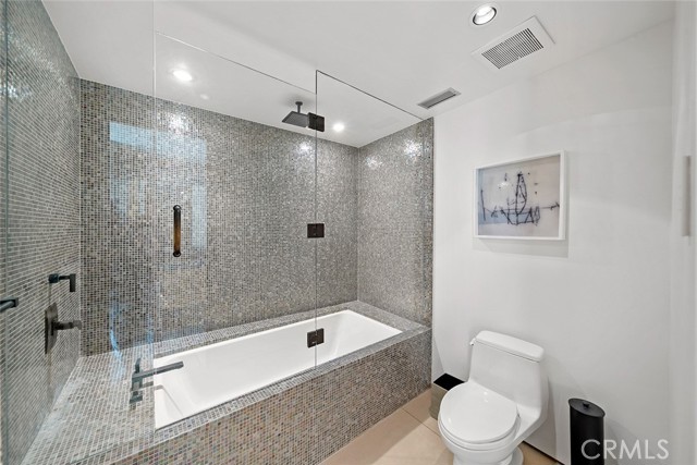 Detail Gallery Image 59 of 75 For 2665 Victoria Dr, Laguna Beach,  CA 92651 - 5 Beds | 4/2 Baths