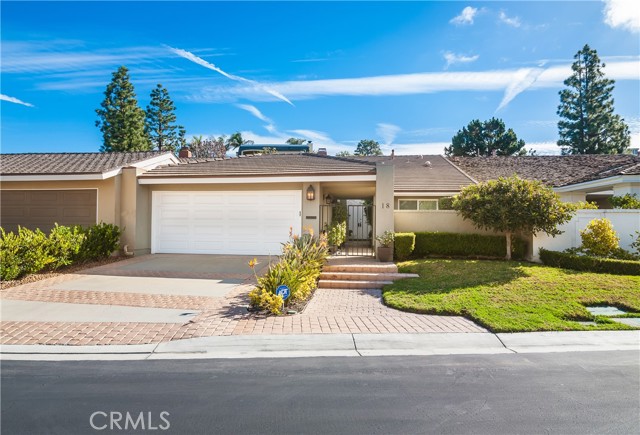 18 Rue Cannes, Newport Beach, CA 92660