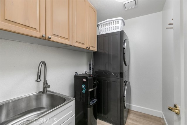 C0b3f773 D8de 4472 8584 D3390a1f5962