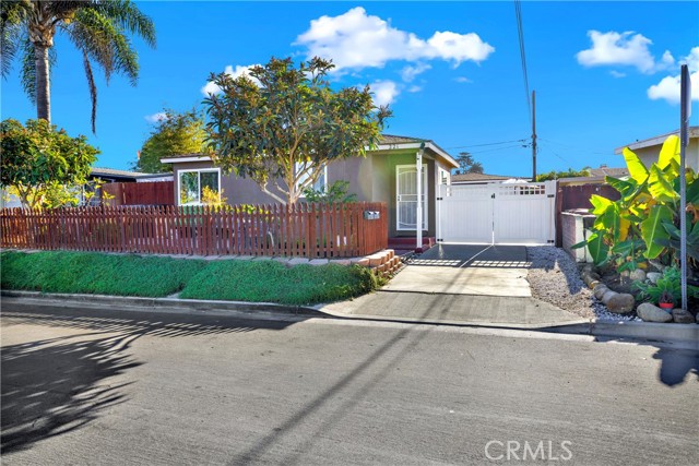 Detail Gallery Image 1 of 24 For 221 Avenida Del Poniente, San Clemente,  CA 92672 - 4 Beds | 3 Baths