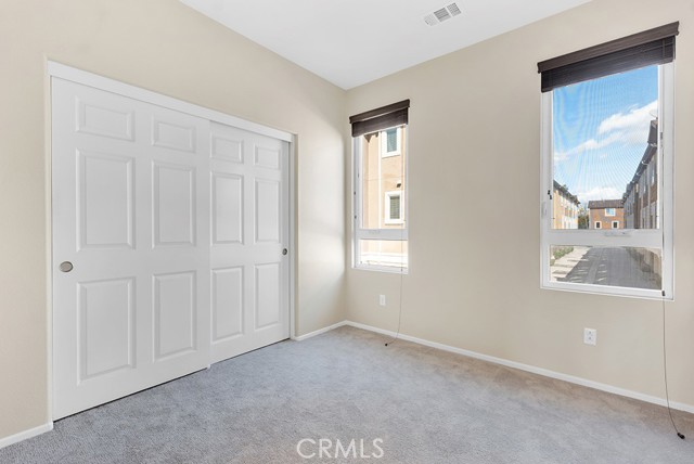 Detail Gallery Image 25 of 38 For 14665 Sherman Way, Van Nuys,  CA 91405 - 3 Beds | 3 Baths