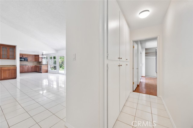 Image 30 of 71 For 1646 Mobeck Street