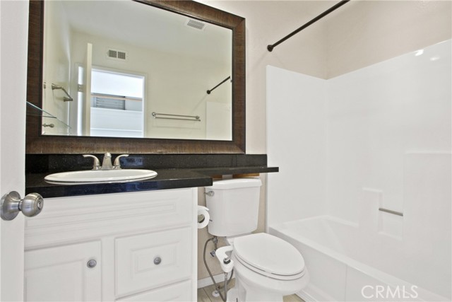 Detail Gallery Image 14 of 21 For 25885 Trabuco Rd #296,  Lake Forest,  CA 92630 - 2 Beds | 1/1 Baths