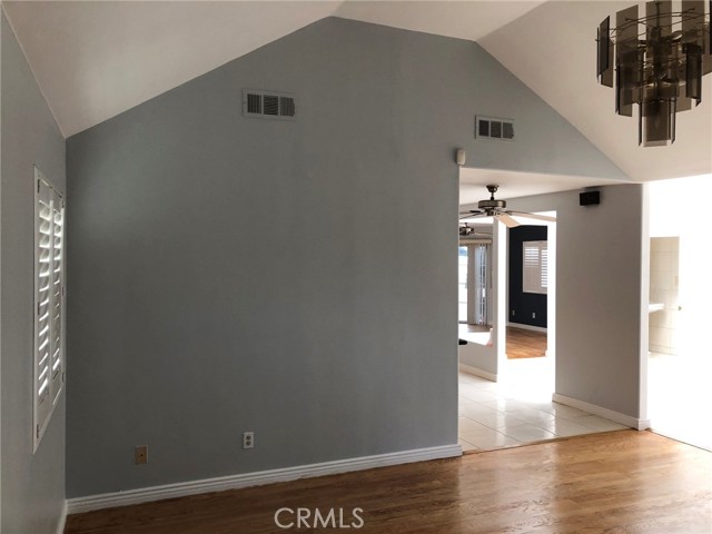 12917 Sandy Lane, Downey CA: https://media.crmls.org/medias/c0b6227f-aa63-4a2f-aa68-223504ee57cd.jpg