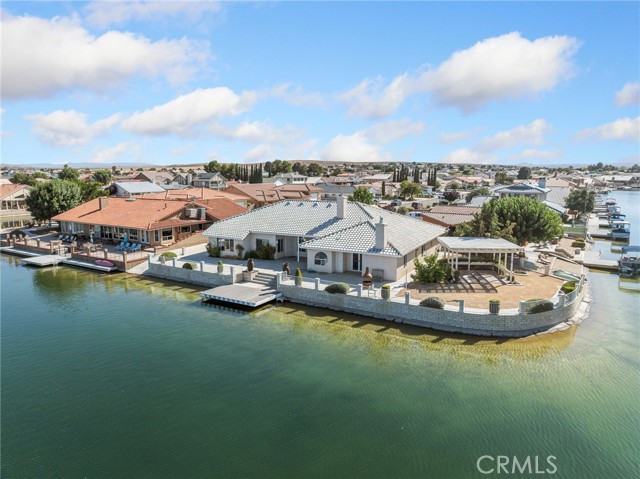 14526 Galleon Lane, Helendale CA: https://media.crmls.org/medias/c0b66ef6-76c8-48a7-ab1b-b68f95e1fa41.jpg
