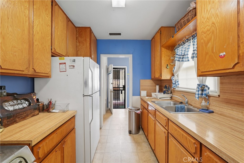 MLS #DW25221600 image #7