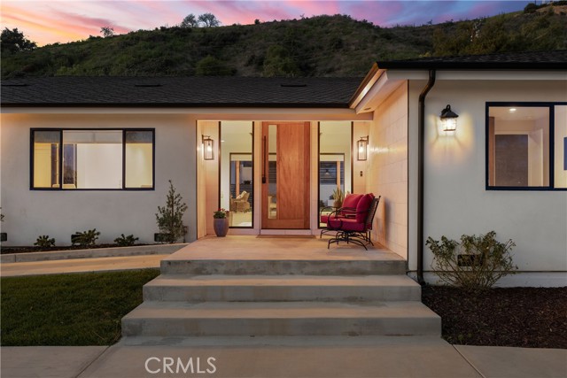 Detail Gallery Image 3 of 43 For 2629 Country Club Dr, Glendora,  CA 91741 - 5 Beds | 5/1 Baths