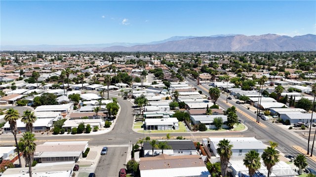 900 Santa Clara Circle, Hemet CA: https://media.crmls.org/medias/c0b7219f-48c8-435f-bb88-c826a9dee74e.jpg