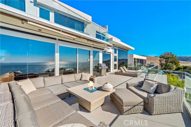 Detail Gallery Image 27 of 57 For 535 Dunnegan Dr, Laguna Beach,  CA 92651 - 4 Beds | 3/1 Baths