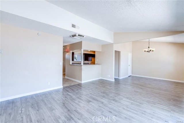 Detail Gallery Image 10 of 33 For 1229 W Avenue J12, Lancaster,  CA 93534 - 3 Beds | 2 Baths