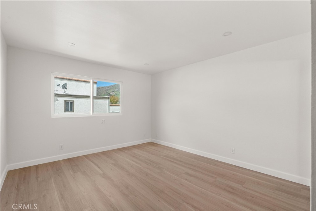 MLS #SB25275249 image #9