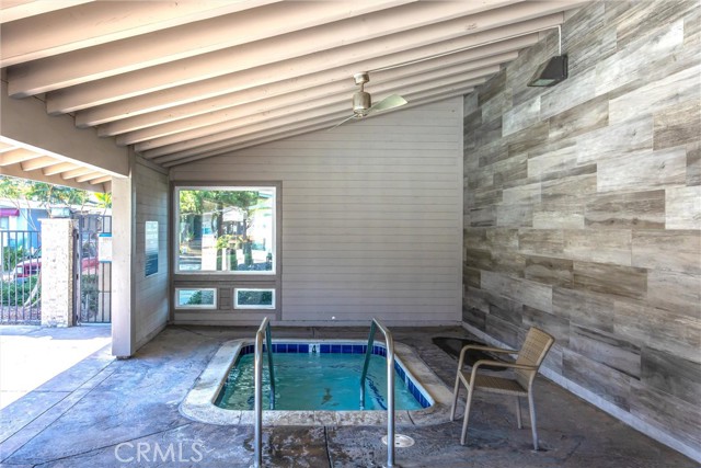 Detail Gallery Image 29 of 32 For 1550 Rimpau Ave #18,  Corona,  CA 92881 - 3 Beds | 2 Baths