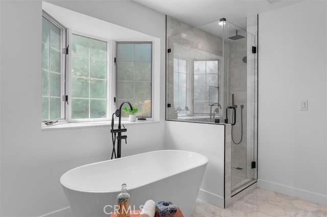 Detail Gallery Image 39 of 52 For 17481 Tramonto Dr, Pacific Palisades,  CA 90272 - 4 Beds | 3 Baths