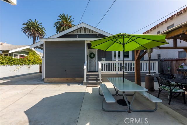 665 Coronado Avenue, Long Beach, California 90814, 2 Bedrooms Bedrooms, ,1 BathroomBathrooms,Single Family Residence,For Sale,Coronado,PW23197334