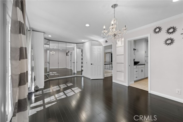 Detail Gallery Image 20 of 35 For 16513 Moorpark St, Encino,  CA 91436 - 5 Beds | 5/1 Baths