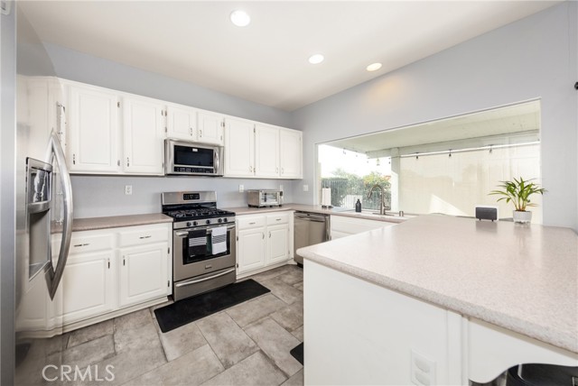 Detail Gallery Image 9 of 27 For 954 Torino Ave, San Jacinto,  CA 92583 - 3 Beds | 2 Baths