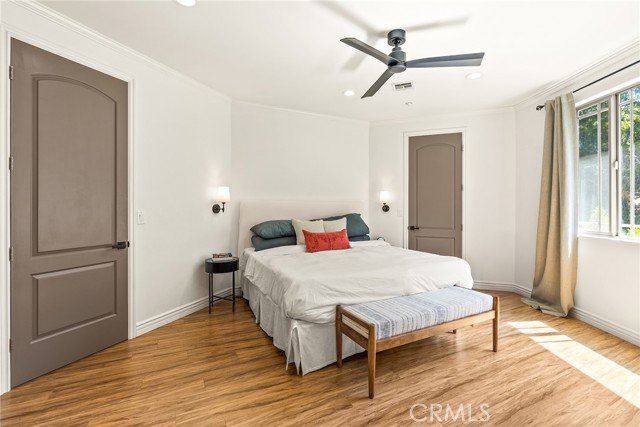 11145 Sunshine Terrace, Studio City CA: https://media.crmls.org/medias/c0ba469b-cb2f-475e-9890-b471f289bdfa.jpg