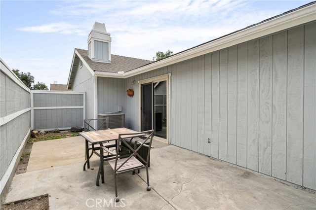 4622 San Jose Street, Montclair CA: https://media.crmls.org/medias/c0ba77d0-1d33-45a0-a1d0-dcf19ac13da8.jpg