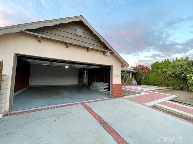 22501 Haynes Street photo 3