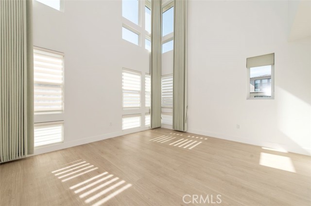 Detail Gallery Image 24 of 36 For 228 Stage, Irvine,  CA 92618 - 5 Beds | 5 Baths