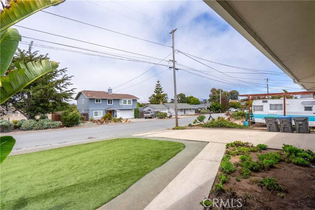733 Manzanita Drive, Los Osos CA: https://media.crmls.org/medias/c0bcbda7-db3f-4c49-89f0-3c1ffa1f1b85.jpg