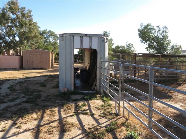 Detail Gallery Image 39 of 53 For 3840 Lupine, Rosamond,  CA 93560 - 4 Beds | 3 Baths