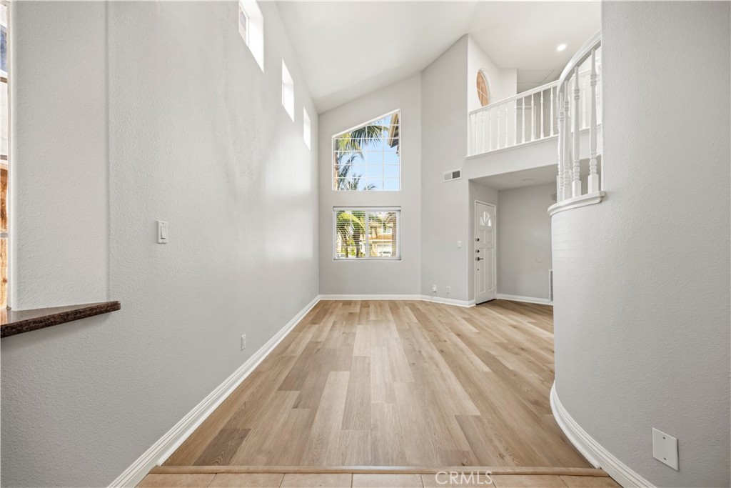 3129 San Helena Drive - photo 5