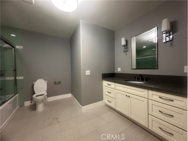 60 Crest E Road, Rolling Hills CA: https://media.crmls.org/medias/c0bfaefc-f85e-4c9d-8d43-e4578eb2fd68.jpg