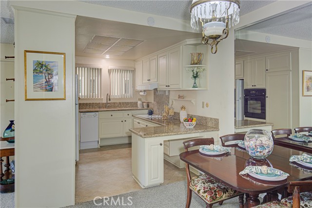 Detail Gallery Image 10 of 43 For 815 via Alhambra #N,  Laguna Woods,  CA 92637 - 2 Beds | 2 Baths