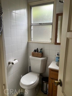 https://media.crmls.org/medias/c0c01df1-d185-489f-9f0b-c4096d237ffa.jpg?preset=X-Large