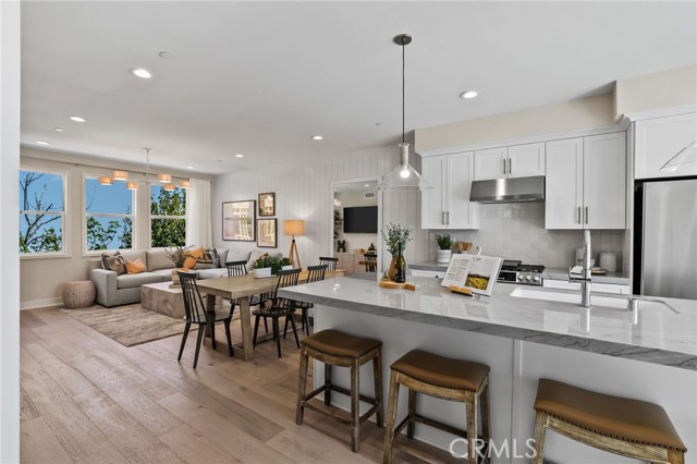 19071 Main Street, Huntington Beach CA: https://media.crmls.org/medias/c0c15f46-494e-47eb-86fb-1cf19ae5aeb6.jpg