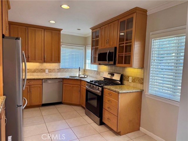 Detail Gallery Image 4 of 26 For 2815 W 167th St, Torrance,  CA 90504 - 3 Beds | 2 Baths