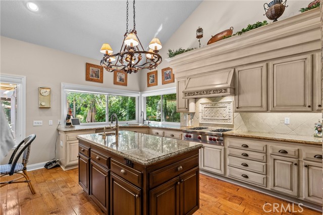 19222 Mayall Street, Northridge CA: https://media.crmls.org/medias/c0c1e33a-463b-4756-88a9-d031dacd90ce.jpg