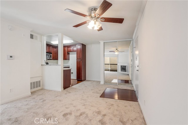 Detail Gallery Image 5 of 25 For 5535 Canoga Ave #218,  Woodland Hills,  CA 91367 - 1 Beds | 1 Baths