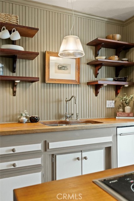 Detail Gallery Image 15 of 67 For 103 Ravenna Dr #23,  Long Beach,  CA 90803 - 2 Beds | 2 Baths