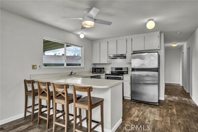 Detail Gallery Image 16 of 52 For 18528 North Shore Dr, Hidden Valley Lake,  CA 95467 - 3 Beds | 3 Baths